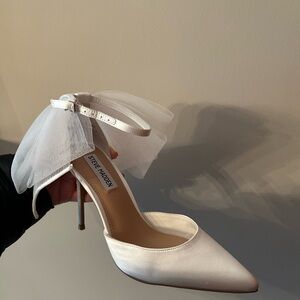 Steve Madden White Satin Women's Heels